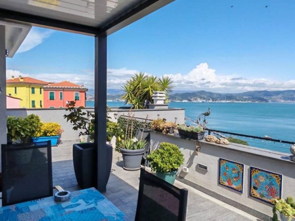 appartamento in vendita a La Spezia in zona Marola