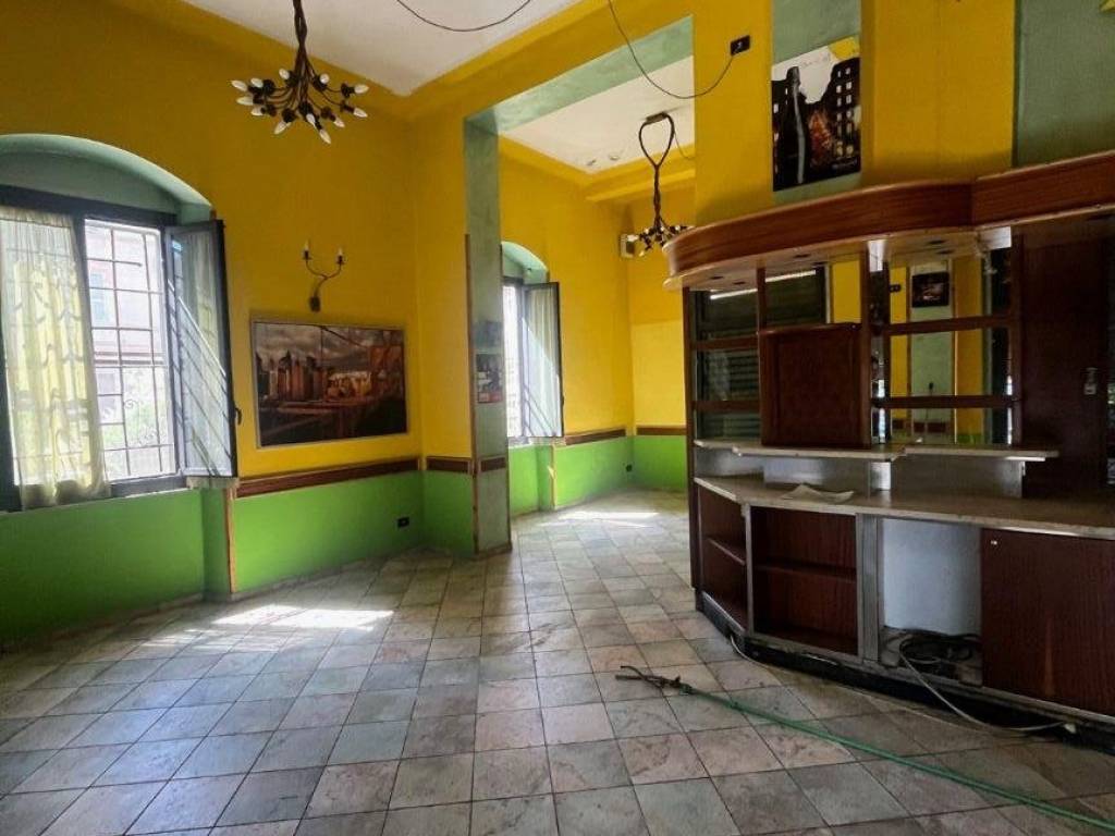 negozio in vendita a La Spezia in zona Canaletto / Buonviaggio / Migliarina