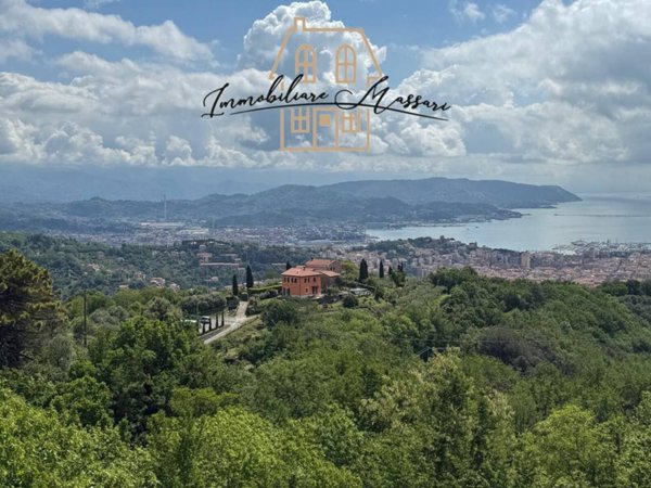 casa indipendente in vendita a La Spezia in zona Centro Storico