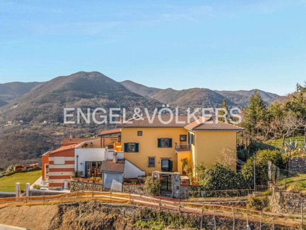casa indipendente in vendita a La Spezia in zona Centro Storico