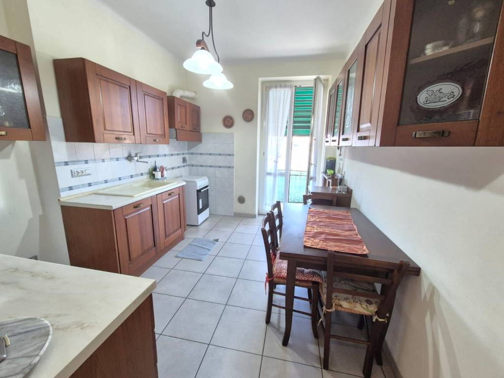 appartamento in vendita a La Spezia in zona Canaletto / Buonviaggio / Migliarina