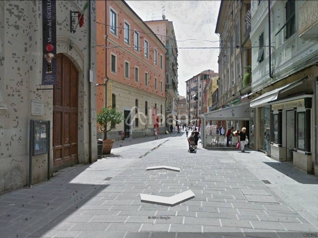 negozio in vendita a La Spezia in zona Centro Storico