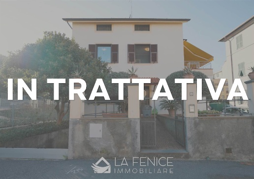 casa indipendente a La Spezia in zona Canaletto / Buonviaggio / Migliarina