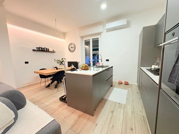 appartamento in vendita a La Spezia in zona Chiappa