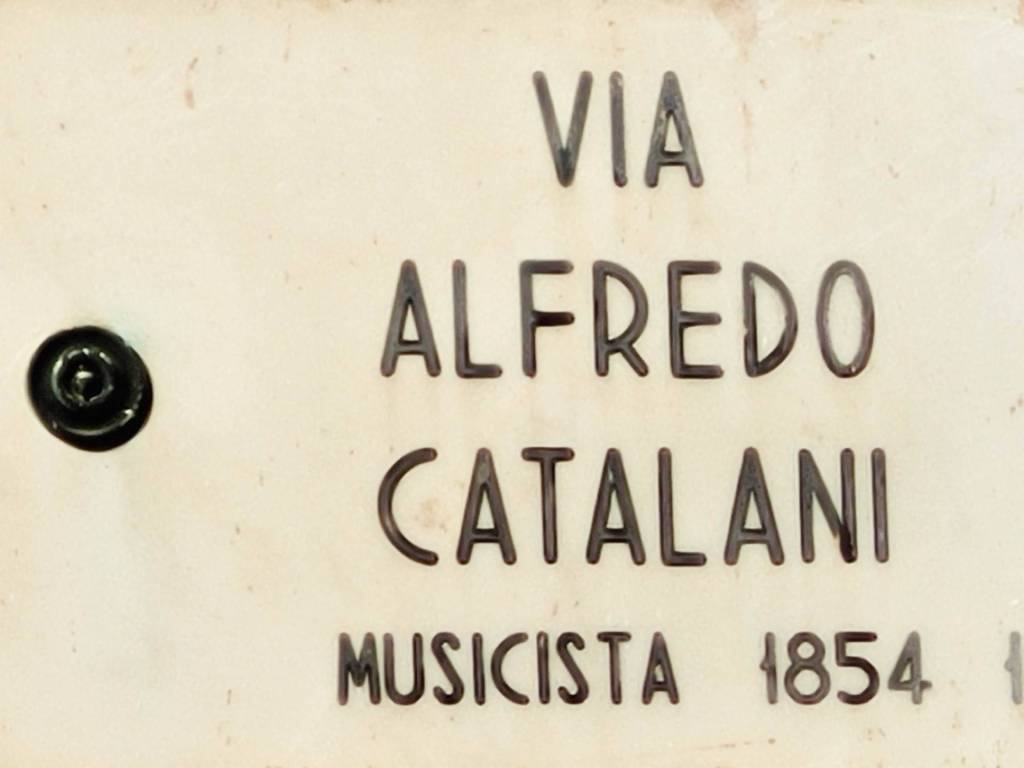 appartamento in vendita a La Spezia in zona Chiappa