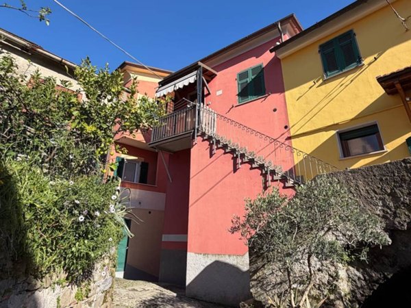 appartamento in vendita a La Spezia in zona Sarbia