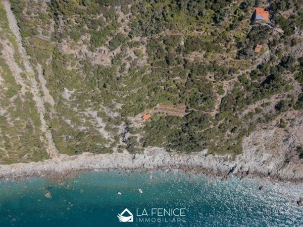 casa indipendente in vendita a La Spezia in zona Marola