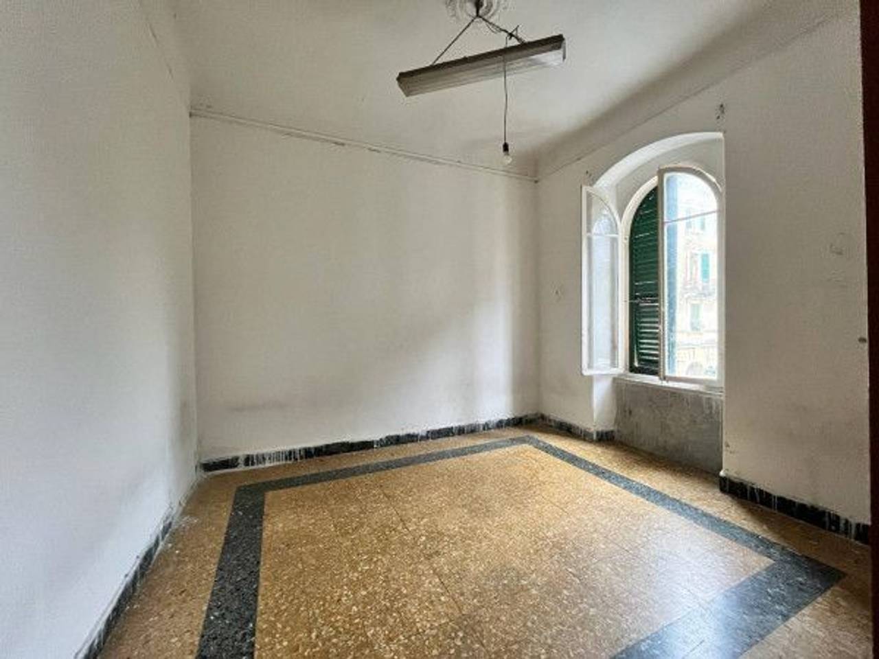 appartamento in vendita a La Spezia in zona Montepertico