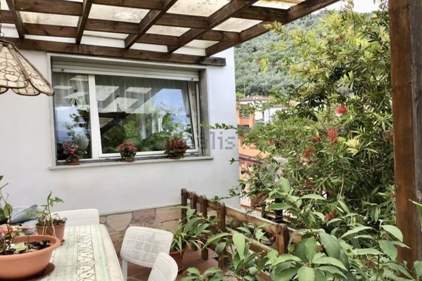 casa indipendente in vendita a La Spezia