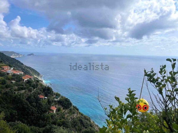 appartamento in vendita a La Spezia in zona Schiara