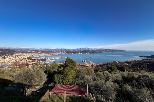 appartamento in vendita a La Spezia in zona Centro Storico