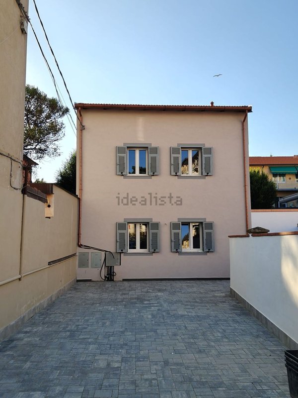 casa indipendente in vendita a La Spezia