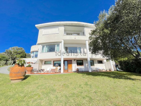 casa indipendente in vendita a La Spezia