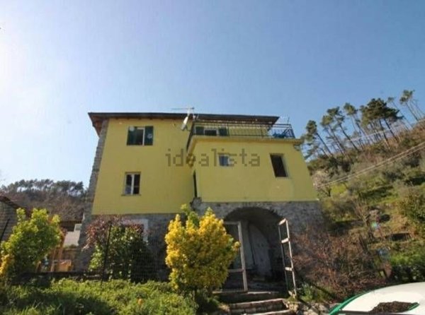 casa indipendente in vendita a La Spezia