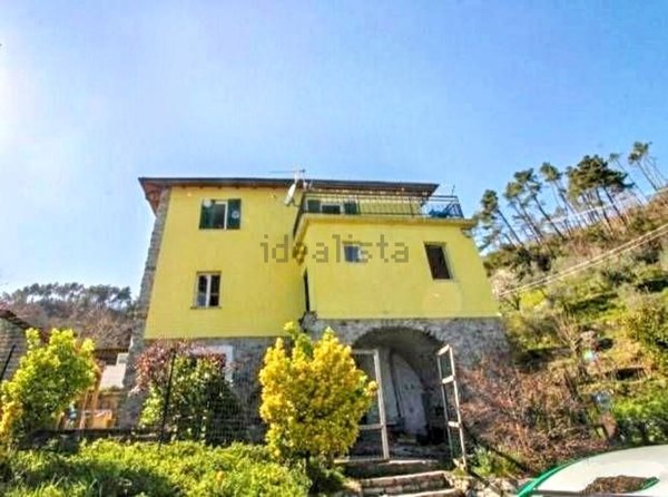 casa indipendente in vendita a La Spezia
