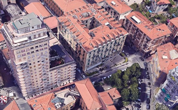 locale commerciale in vendita a La Spezia in zona Centro Storico