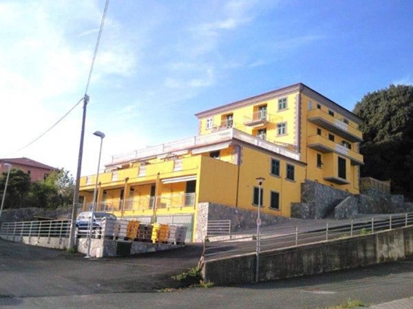 appartamento in vendita a La Spezia in zona Montepertico