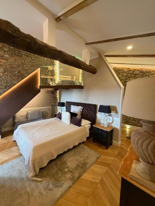 intera palazzina in vendita a La Spezia in zona Pitelli