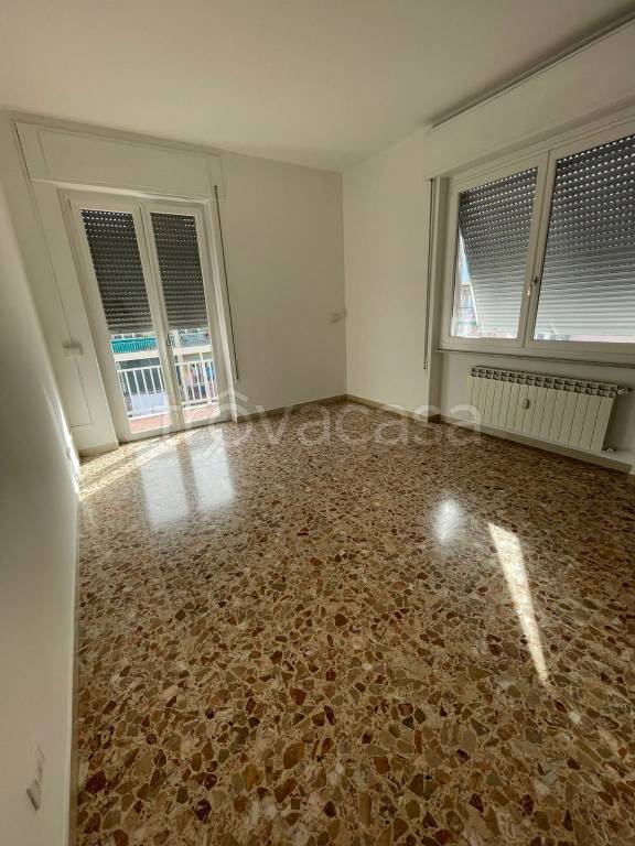 appartamento in vendita a La Spezia in zona Canaletto / Buonviaggio / Migliarina