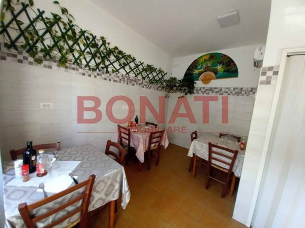 negozio in vendita a La Spezia in zona Canaletto / Buonviaggio / Migliarina