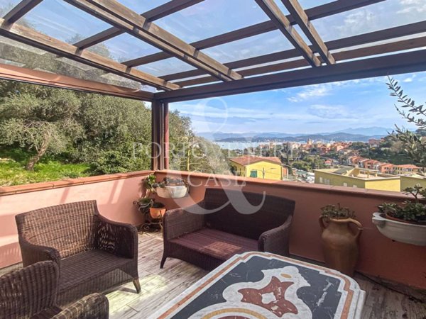 appartamento in vendita a La Spezia in zona Campiglia