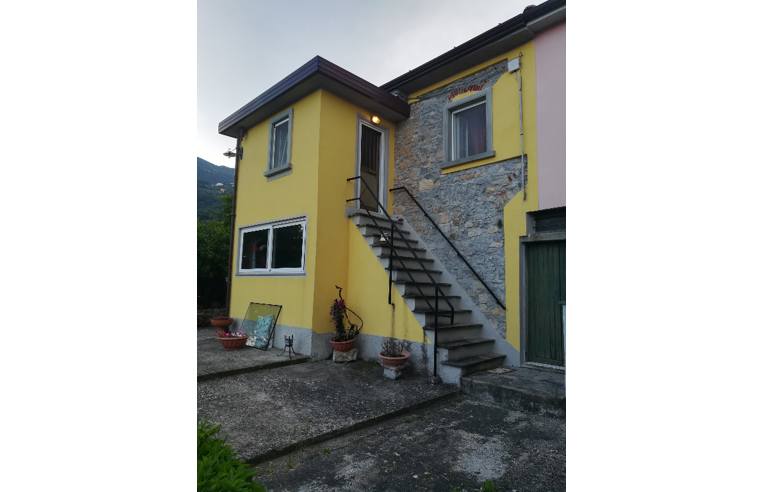 casa indipendente in vendita a La Spezia in zona La Foce / Sant'Anna