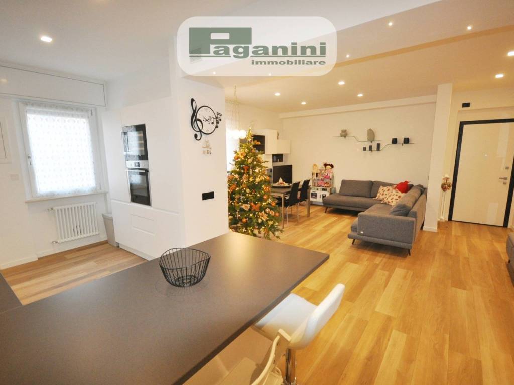 appartamento in vendita a La Spezia in zona Canaletto / Buonviaggio / Migliarina