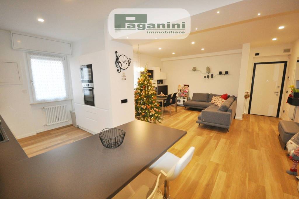 appartamento in vendita a La Spezia in zona Canaletto / Buonviaggio / Migliarina