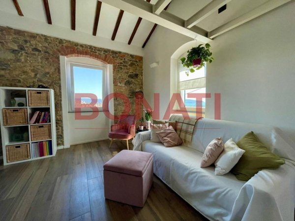 appartamento in vendita a La Spezia in zona Biassa