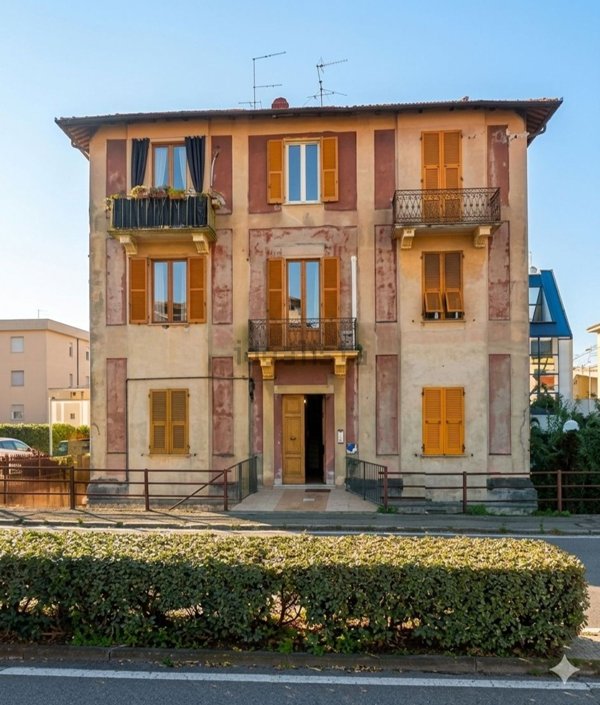 appartamento in vendita a La Spezia in zona Canaletto / Buonviaggio / Migliarina