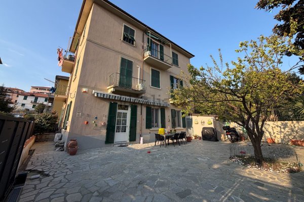 appartamento in vendita a La Spezia in zona Chiappa