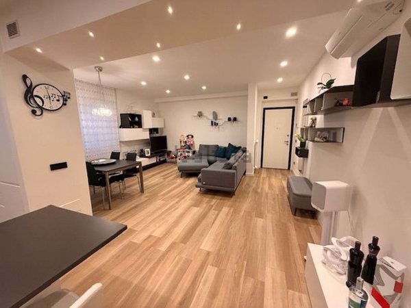 appartamento in vendita a La Spezia in zona Canaletto / Buonviaggio / Migliarina