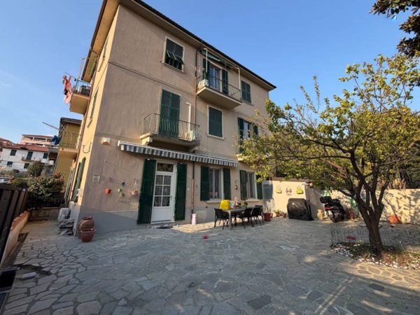 appartamento in vendita a La Spezia in zona Chiappa