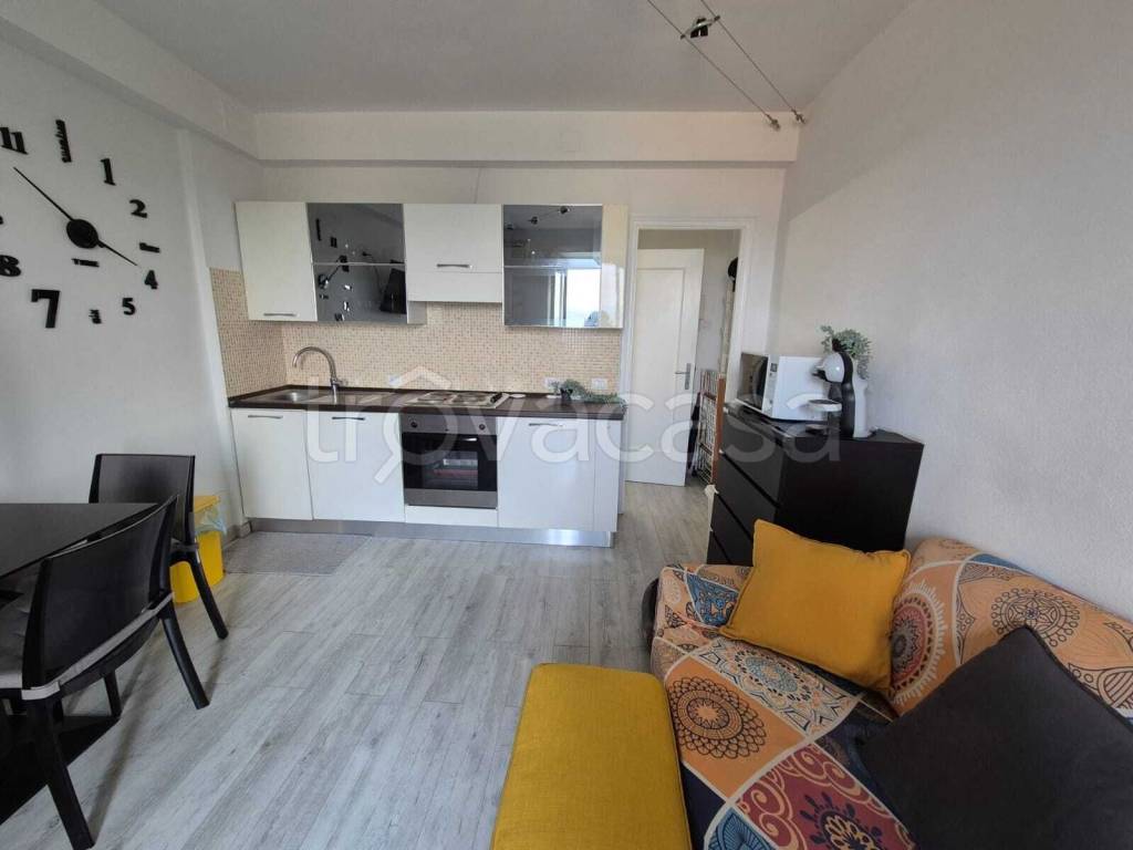 appartamento in vendita a La Spezia in zona Canaletto / Buonviaggio / Migliarina