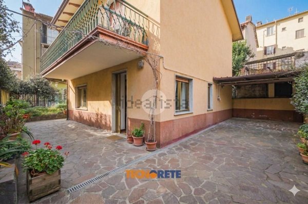 casa indipendente in vendita a La Spezia in zona Chiappa