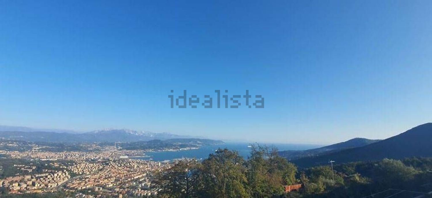 casa indipendente in vendita a La Spezia in zona La Foce / Sant'Anna