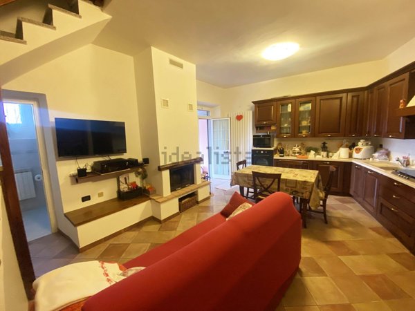 casa indipendente in vendita a La Spezia in zona San Venerio