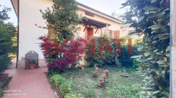 casa indipendente in vendita a La Spezia in zona Chiappa