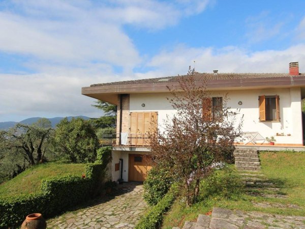 casa indipendente a La Spezia in zona Canaletto / Buonviaggio / Migliarina