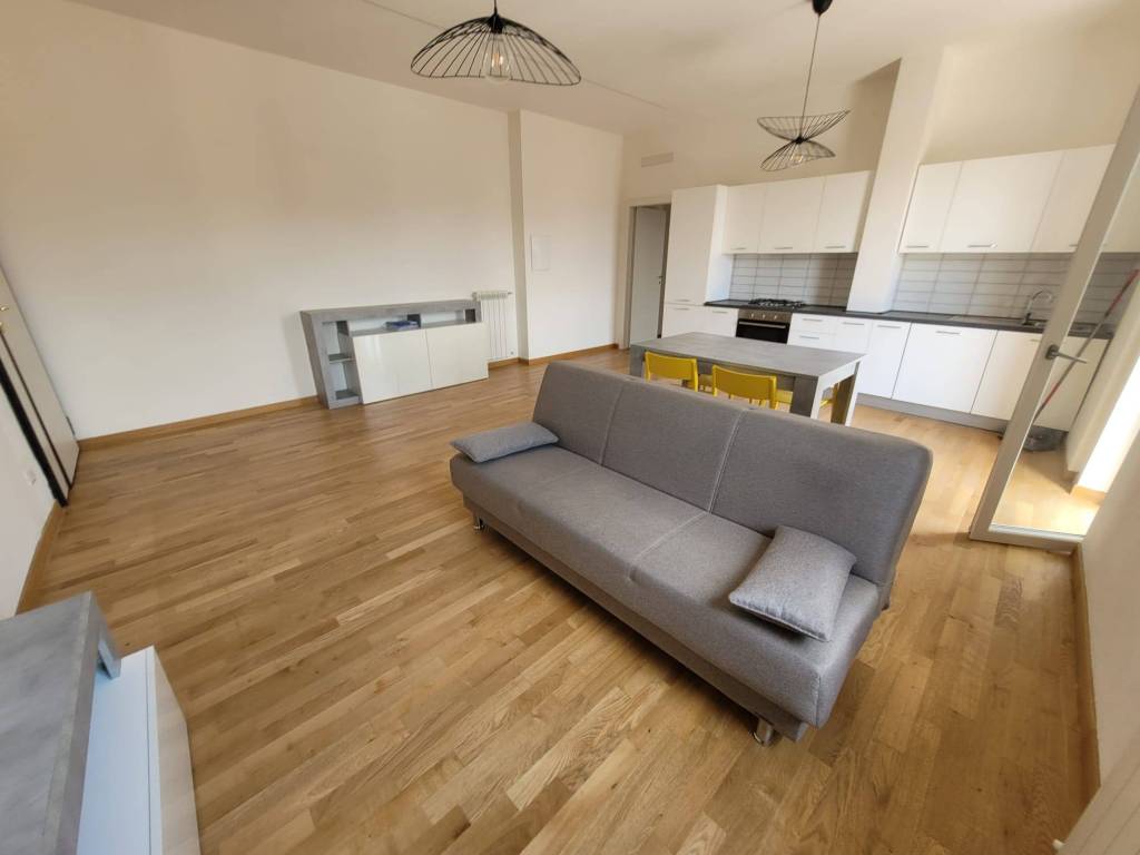 appartamento in vendita a La Spezia in zona Canaletto / Buonviaggio / Migliarina