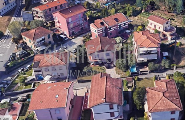 casa indipendente a La Spezia in zona Canaletto / Buonviaggio / Migliarina