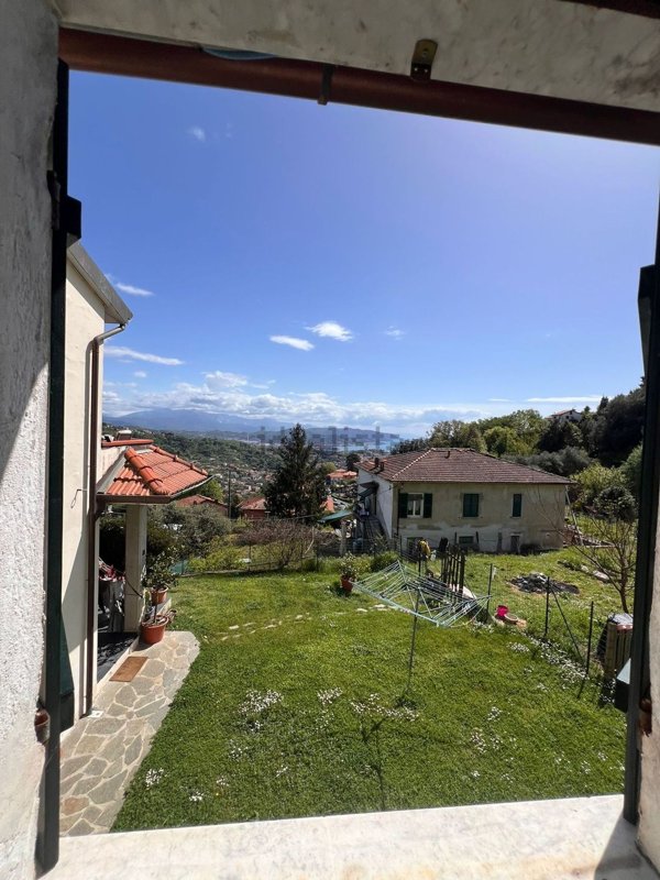 appartamento in vendita a La Spezia in zona La Foce / Sant'Anna