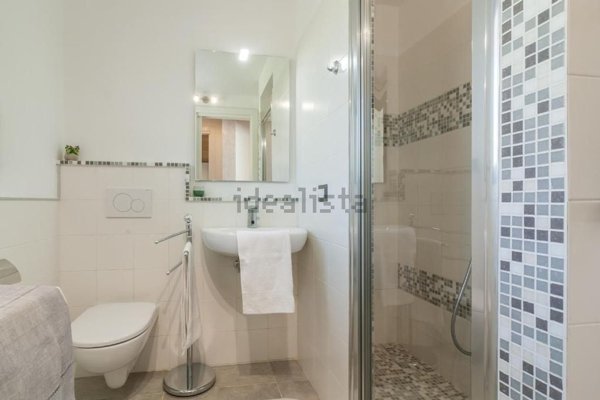 casa indipendente in vendita a La Spezia in zona Chiappa