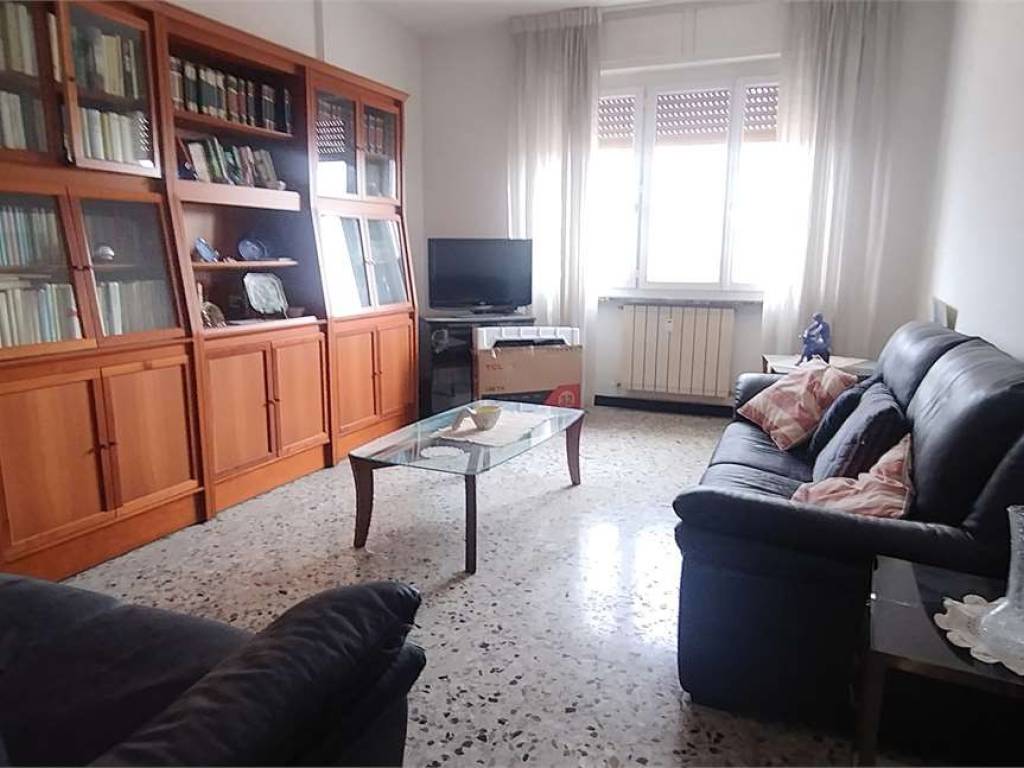 appartamento in vendita a La Spezia in zona Canaletto / Buonviaggio / Migliarina