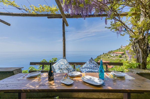 casa indipendente in vendita a La Spezia in zona Campiglia