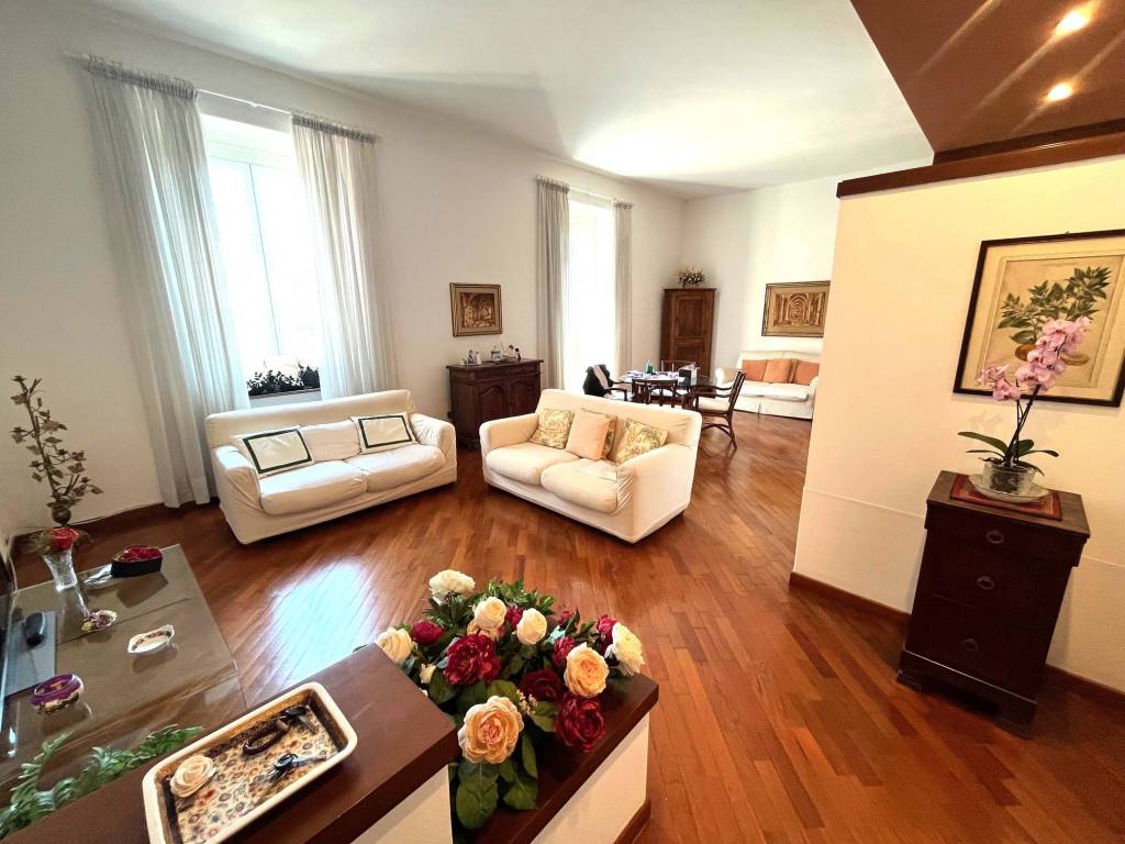 appartamento in vendita a La Spezia in zona Canaletto / Buonviaggio / Migliarina