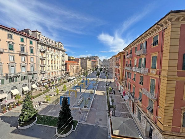 appartamento in vendita a La Spezia in zona Centro Storico