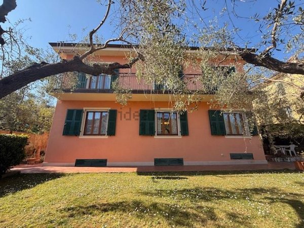 casa indipendente in vendita a La Spezia