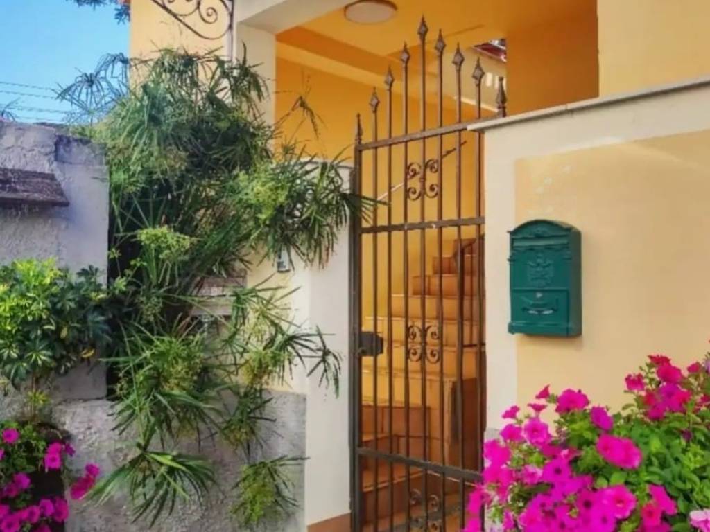 appartamento in vendita a La Spezia in zona Canaletto / Buonviaggio / Migliarina