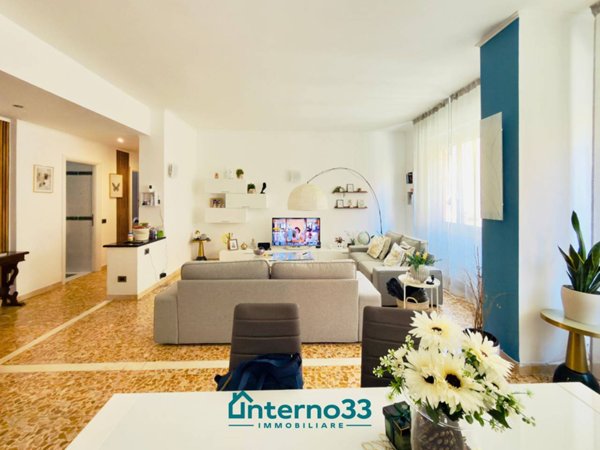 appartamento in vendita a La Spezia in zona Canaletto / Buonviaggio / Migliarina